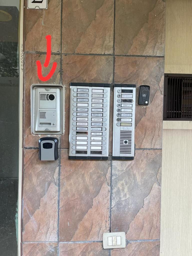 Albjona Guesthouse Тирана Экстерьер фото