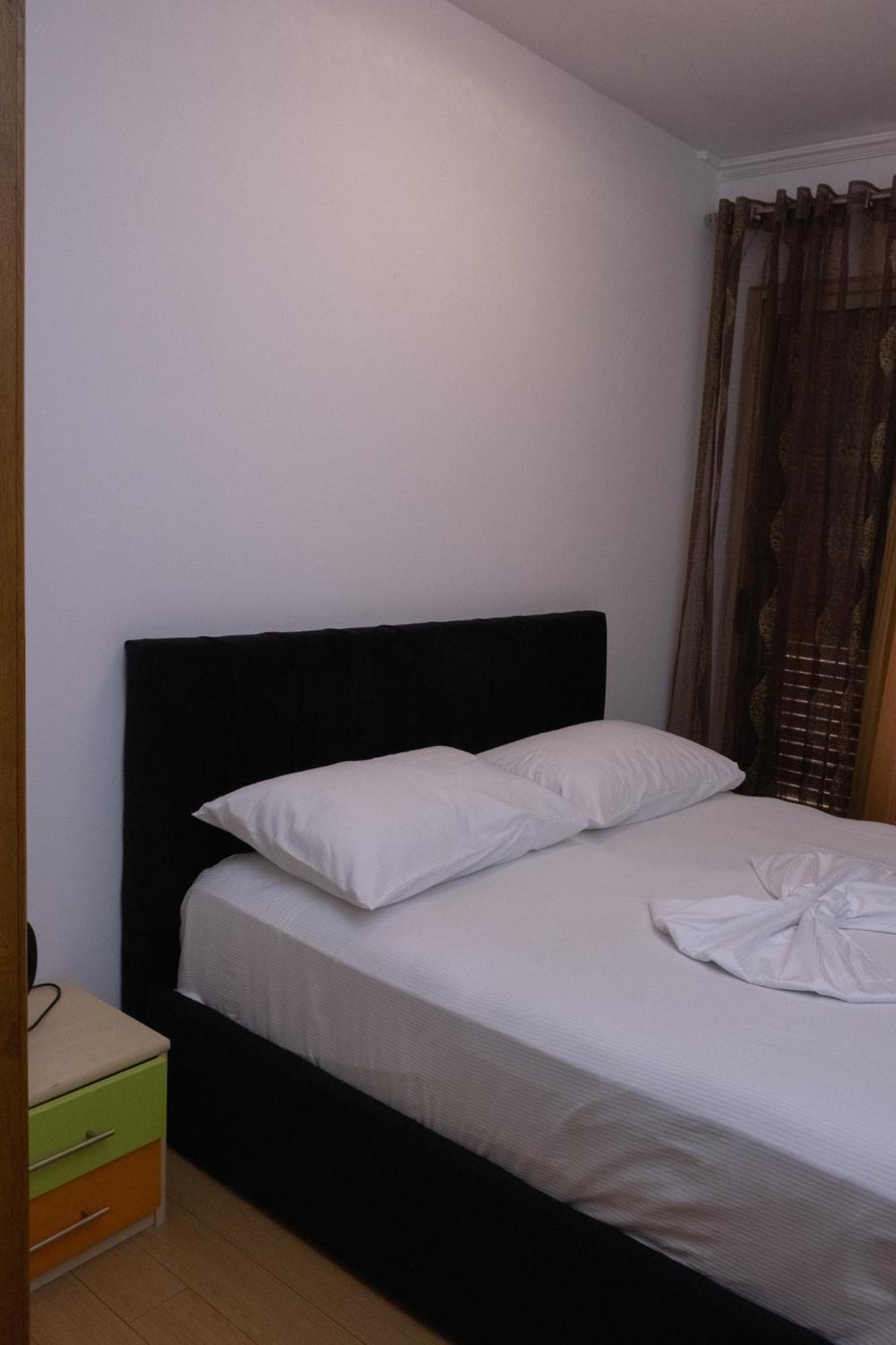 Albjona Guesthouse Тирана Экстерьер фото